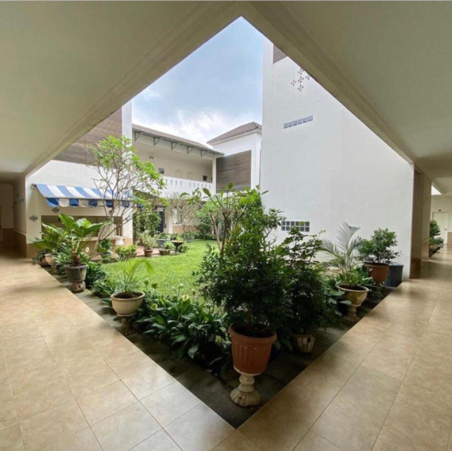Roemah Moesi Hotel Medan Buitenkant foto
