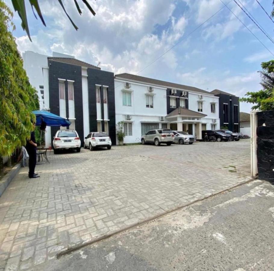 Roemah Moesi Hotel Medan Buitenkant foto