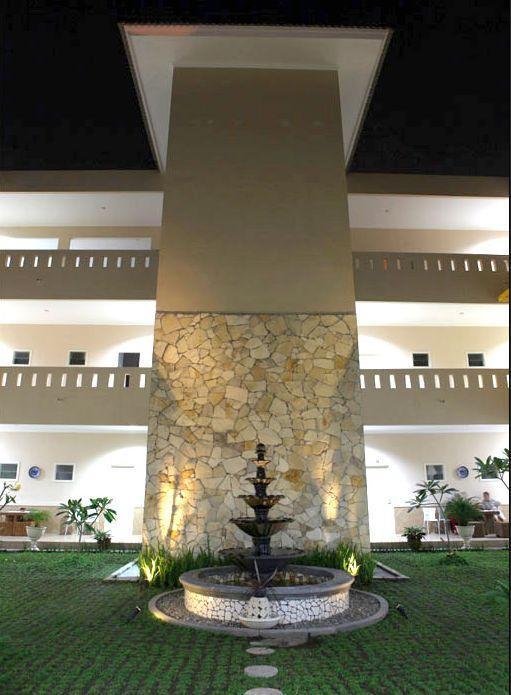 Roemah Moesi Hotel Medan Buitenkant foto